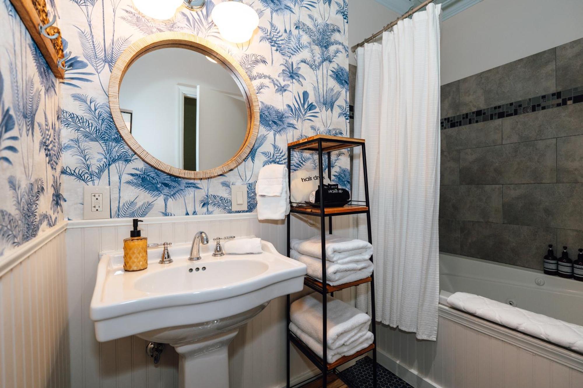 Swank Boutique Suites Ashland Esterno foto